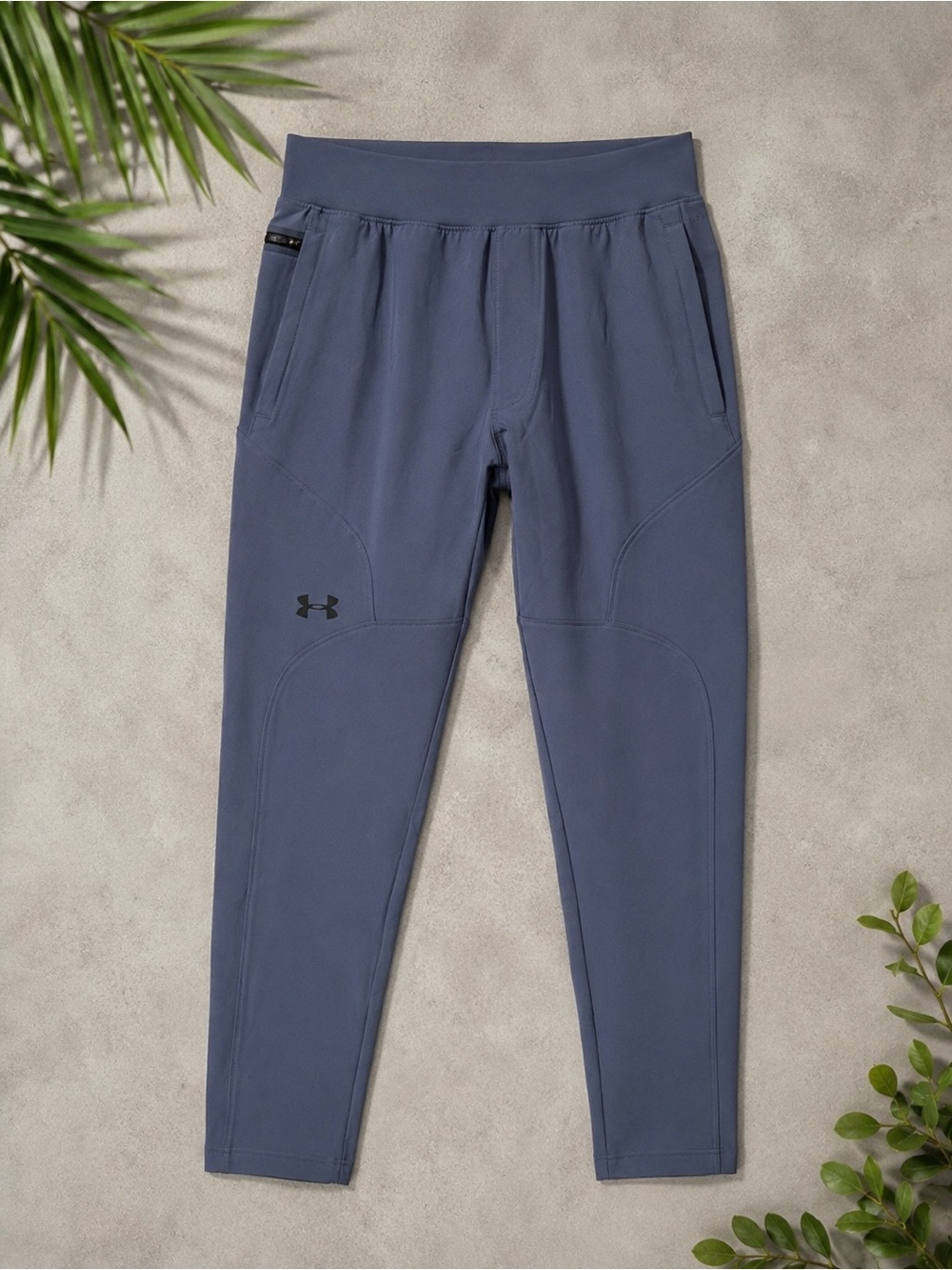 Under Armour UA Unstoppable Men’s Tapered Pants – Size Medium